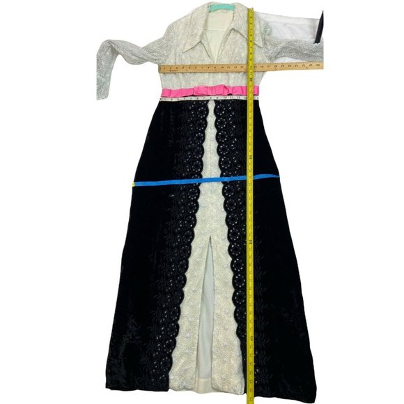 Vintage 70s Formal Gown Empire Waist Black Scallop Velvet Lace Bodice Size Small - Picture 10 of 12